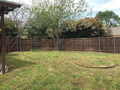 1217 Colmar Dr - Photo 2 of 4