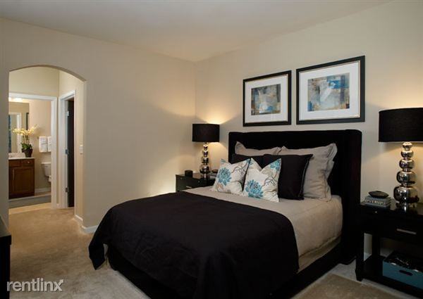 Do You Like Living in The City (Buckhead)Near Fancy Restaurant