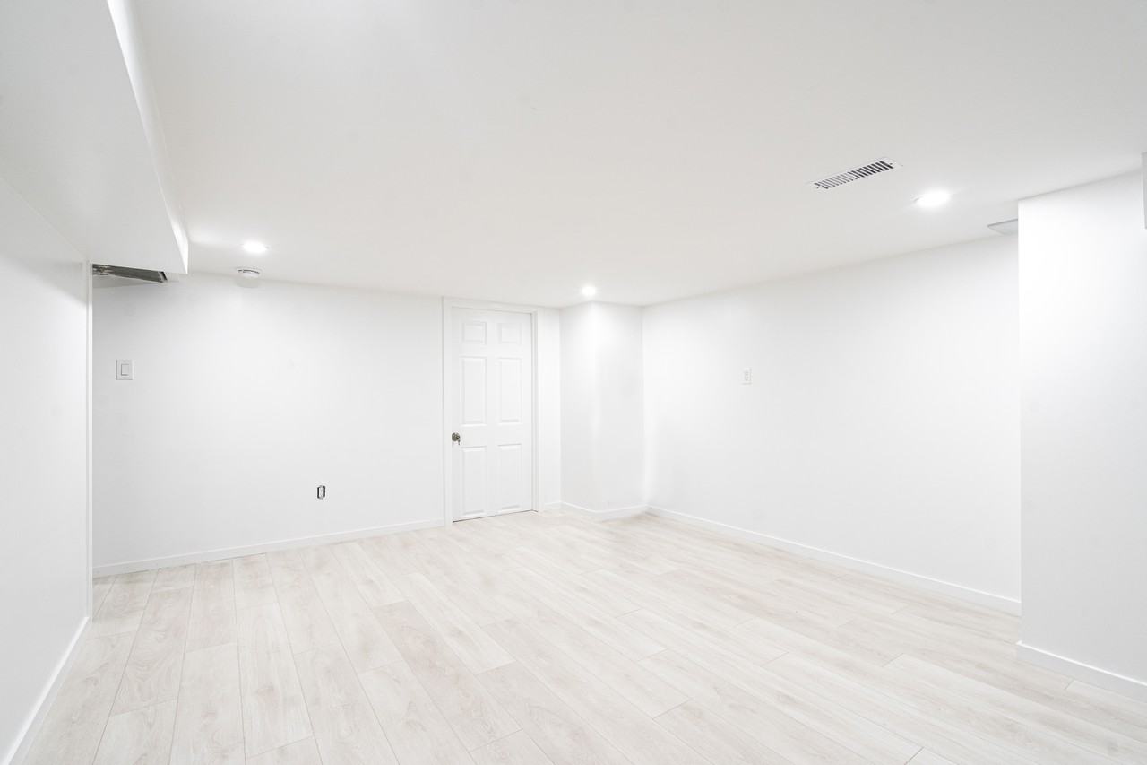 1021 Dixie Road - Photo 3 of 17