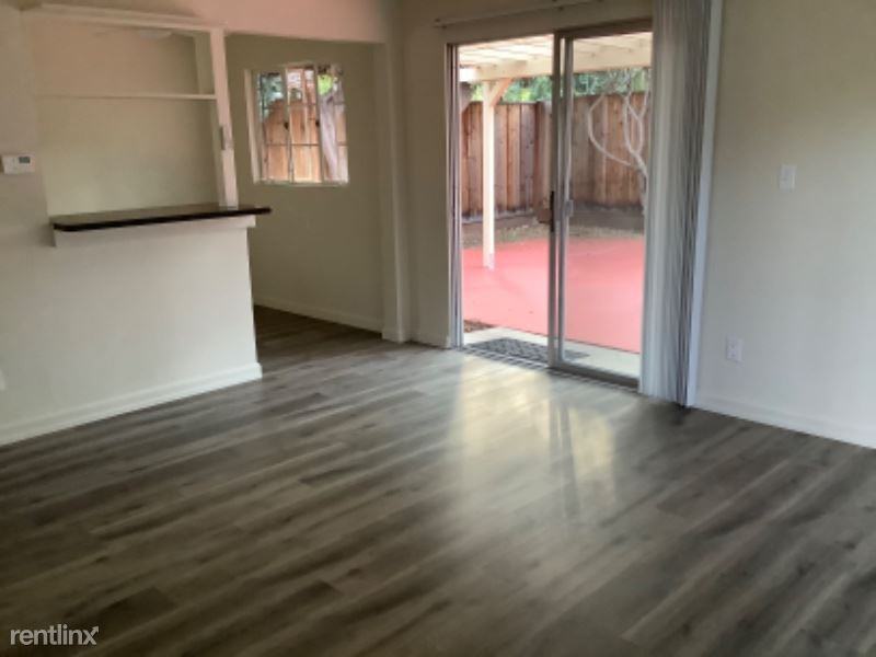 537 Chiquita Ave - Photo 3 of 11