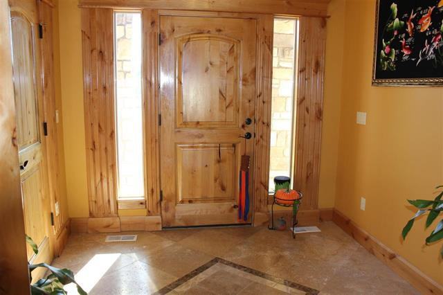 11764 W Granger St - Photo 3 of 8