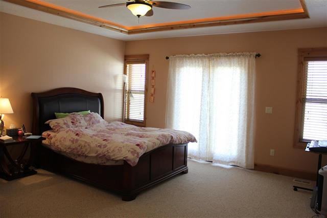 11764 W Granger St - Photo 7 of 8