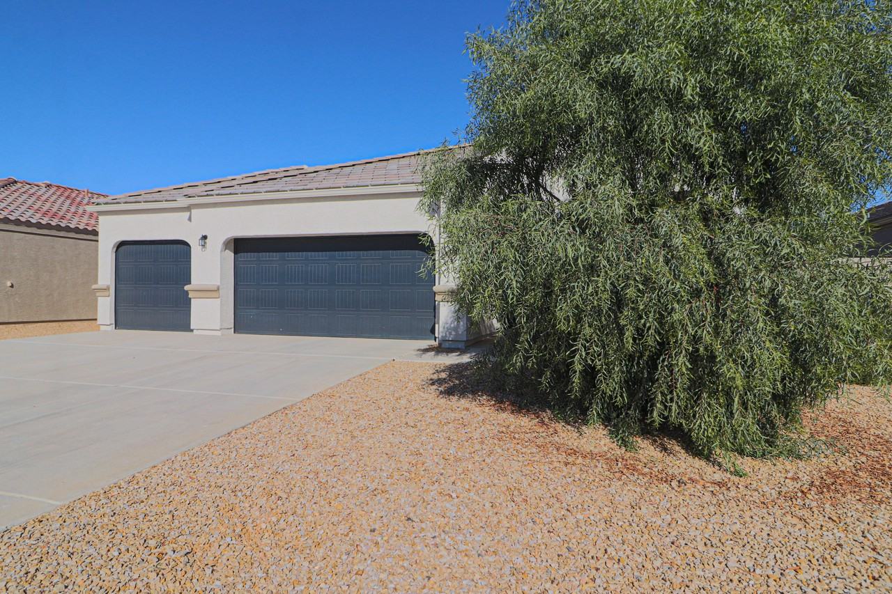11474 E Aster Ln - Photo 2 of 50