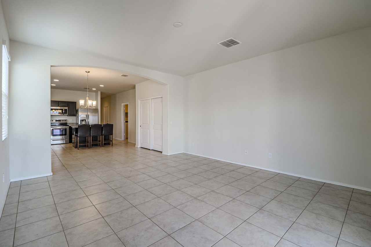 11474 E Aster Ln - Photo 4 of 50