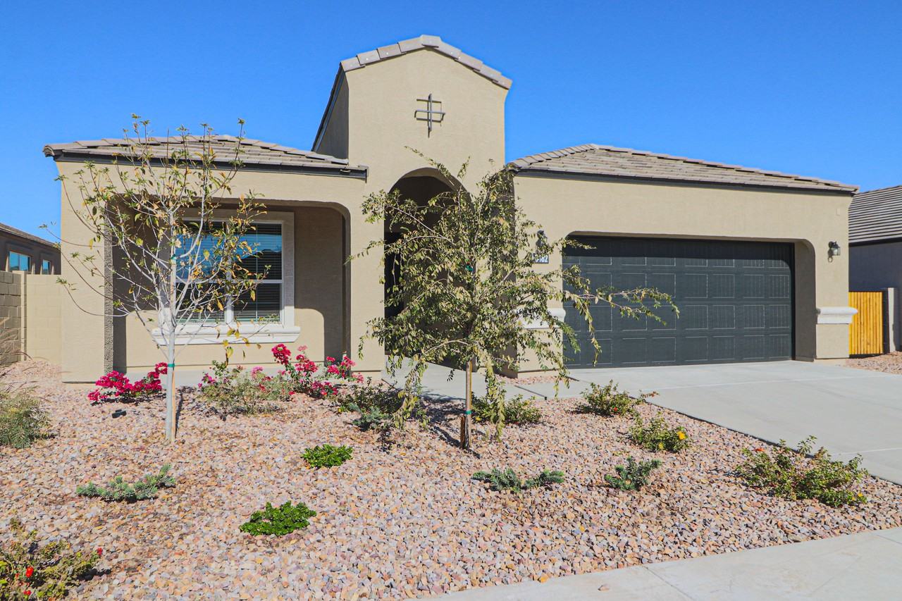 8482 W Sonoma Way - Photo 3 of 50