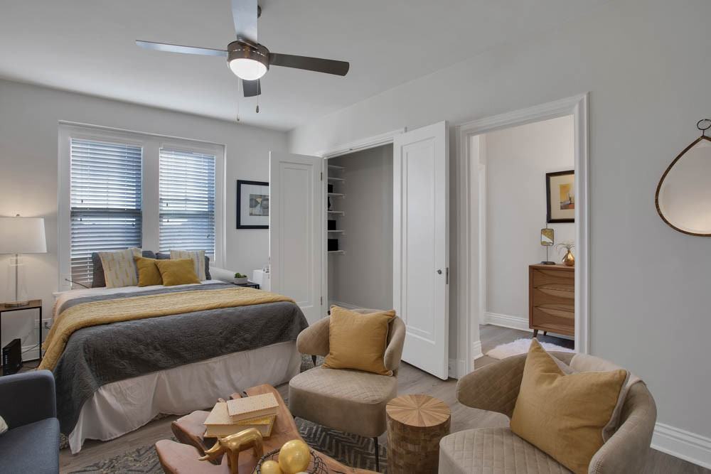 The Novelist - Photo 3 of 21