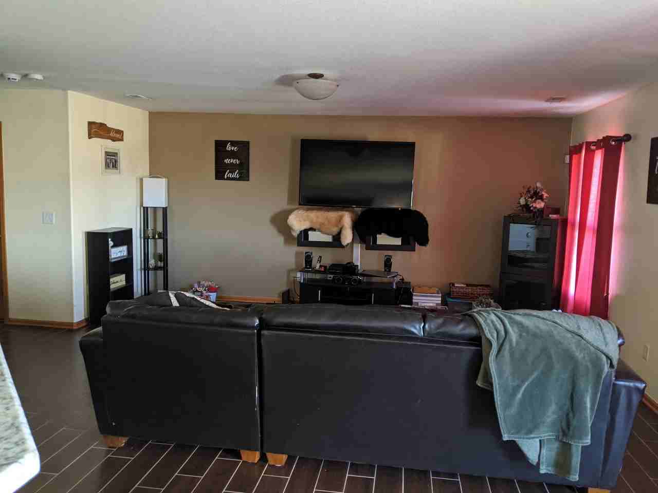 3950 Celtic Ln - Photo 2 of 22