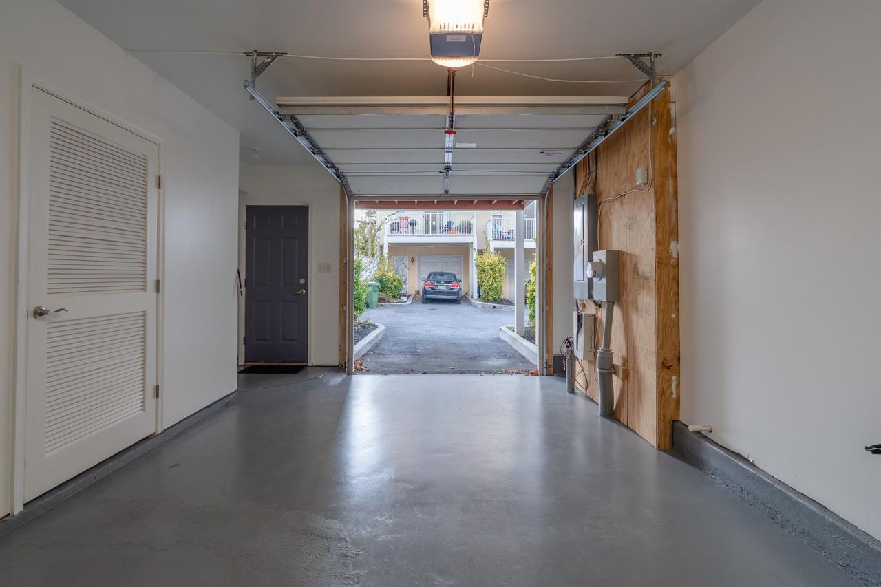 132 N Duncan St - Photo 3 of 19