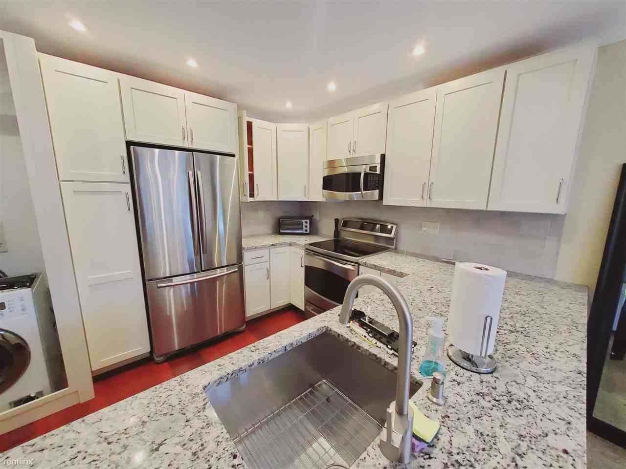 101 Grove St - Photo 2 of 11