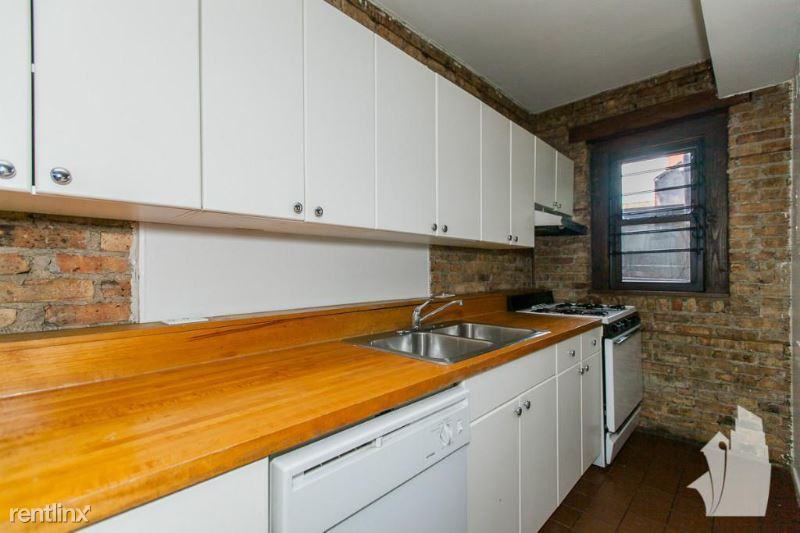 3001 3001 N Broadway St 03 - Photo 2 of 9