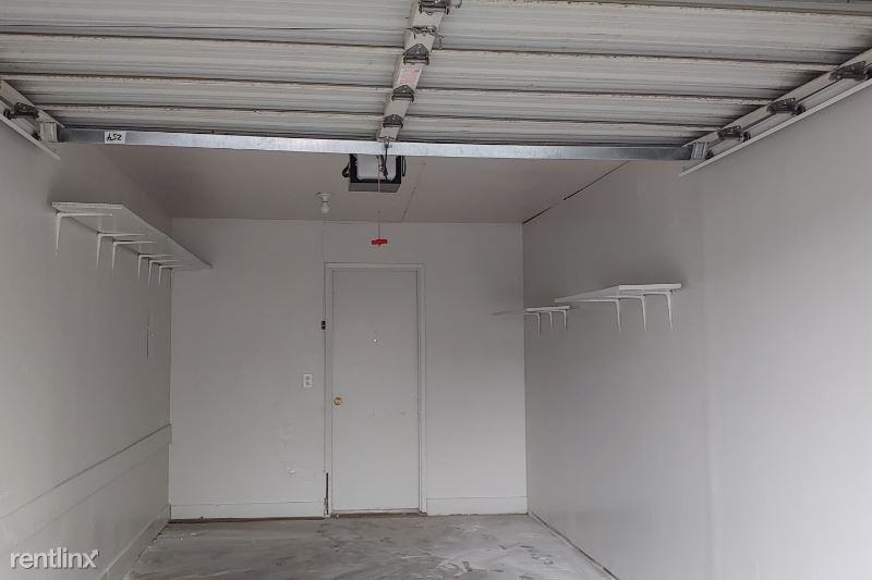 391Peach Ave PEACHWOOD APTS - Photo 2 of 14