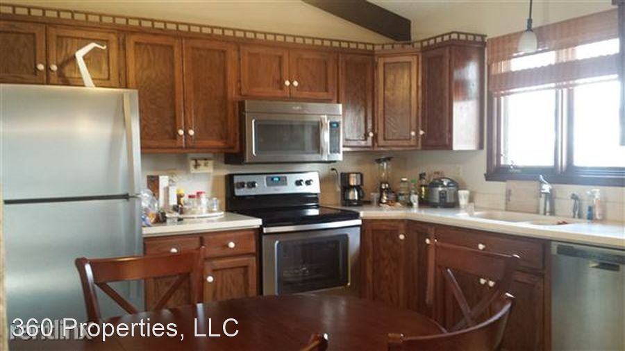 98 N Woodcrest Dr N - Photo 2 of 12