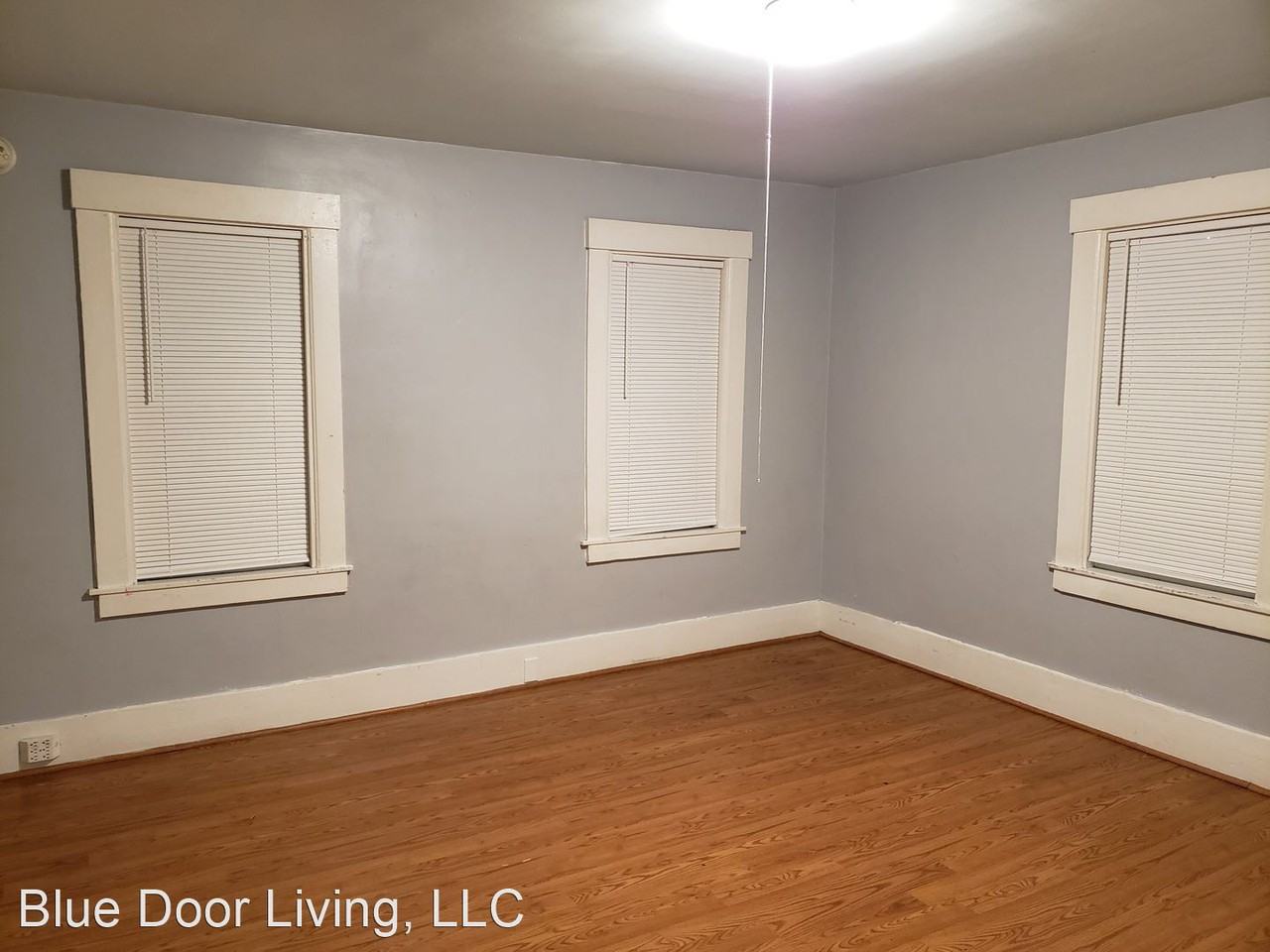 202-204 Douglas Street - Photo 2 of 6