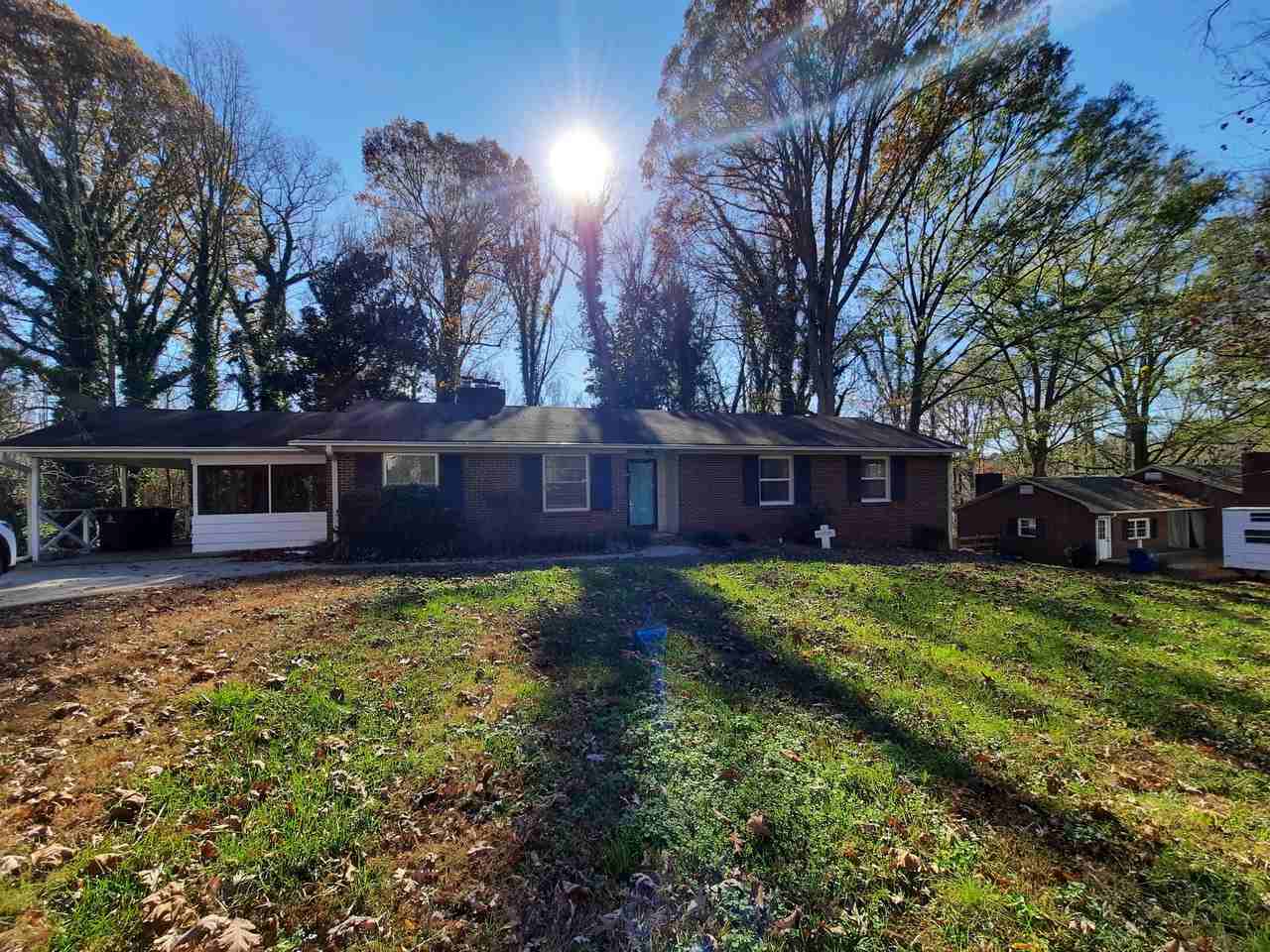 2461 Ardmore Mnr - Photo 2 of 23