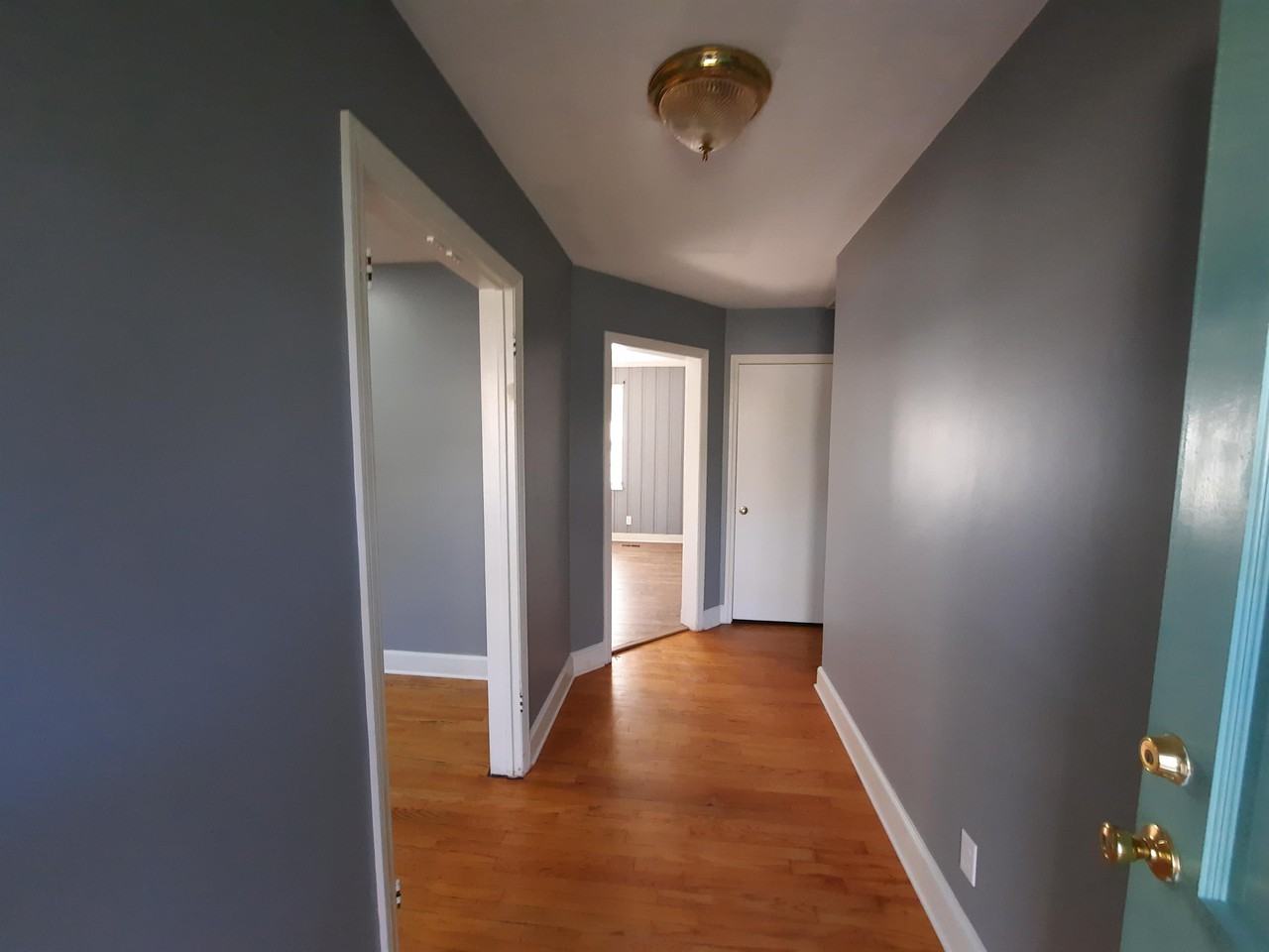 2461 Ardmore Mnr - Photo 3 of 23