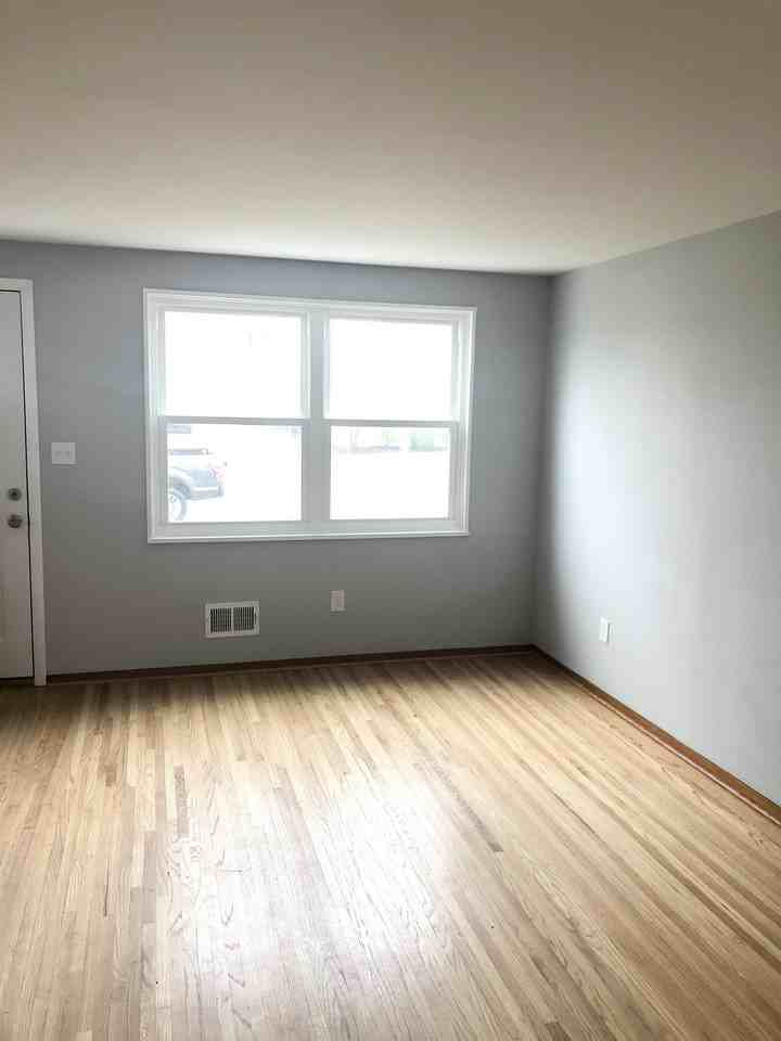 9 Parish Rd - Photo 3 of 22