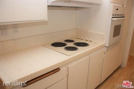 3111 4th St #207 - Photo 3 of 11