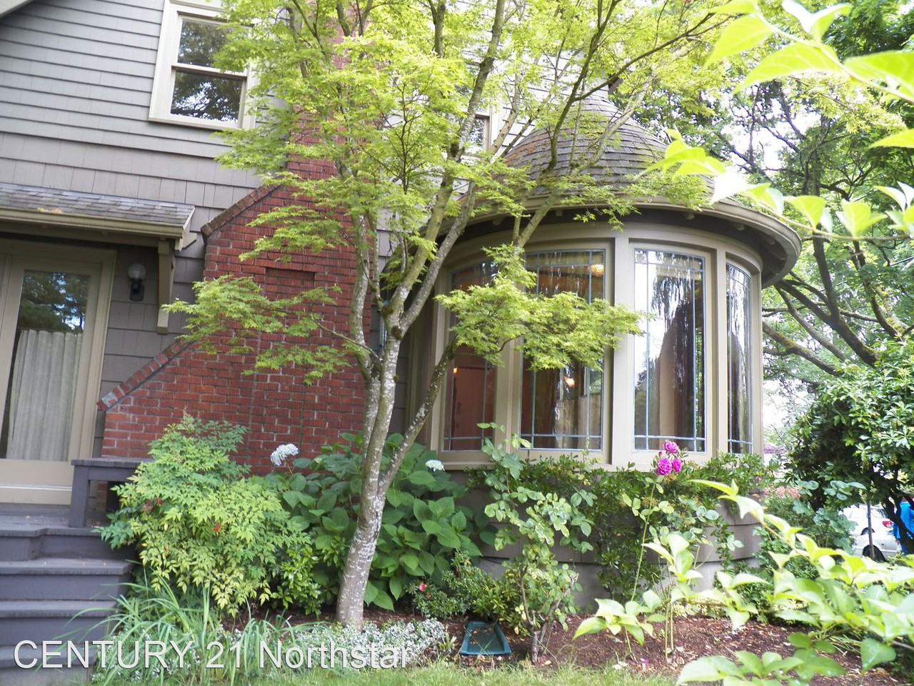 2209 Ne Klickitat St - Photo 3 of 33