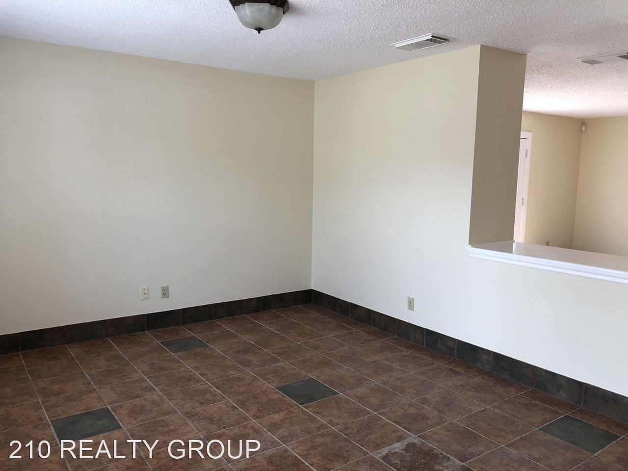 13918 Villa Camino - Photo 2 of 19