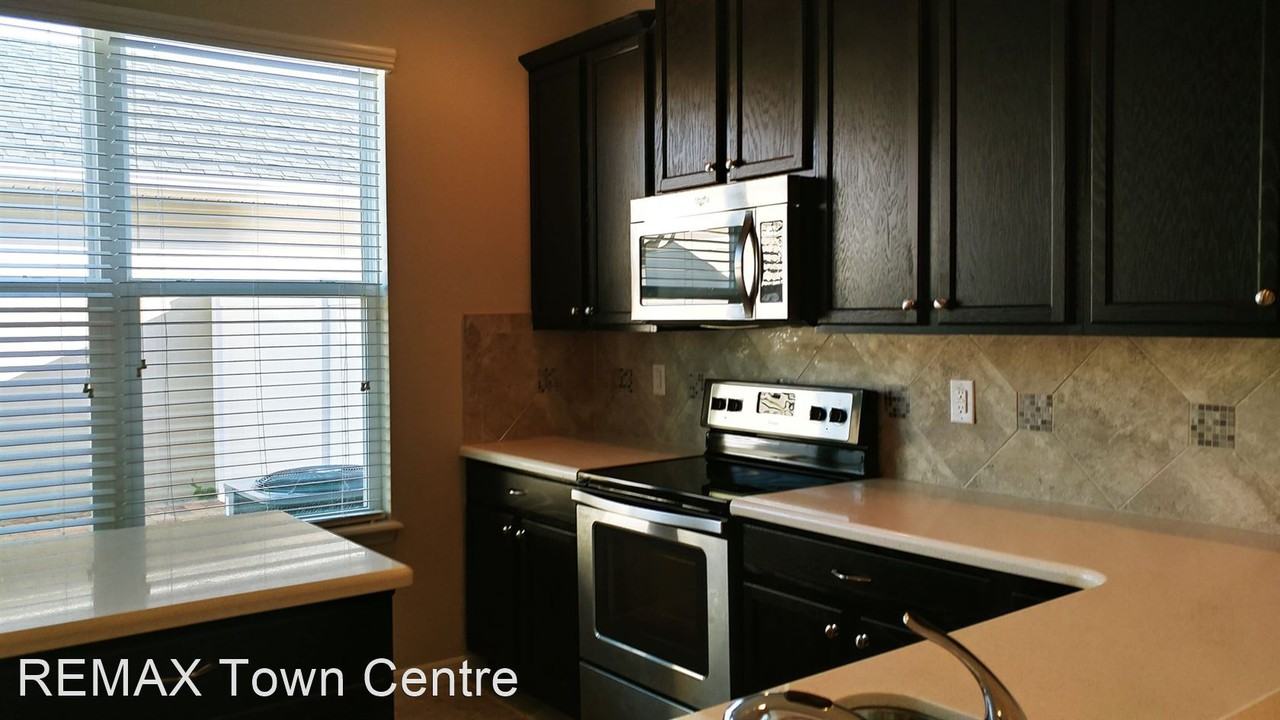 8379 Lovett Ave - Photo 3 of 18