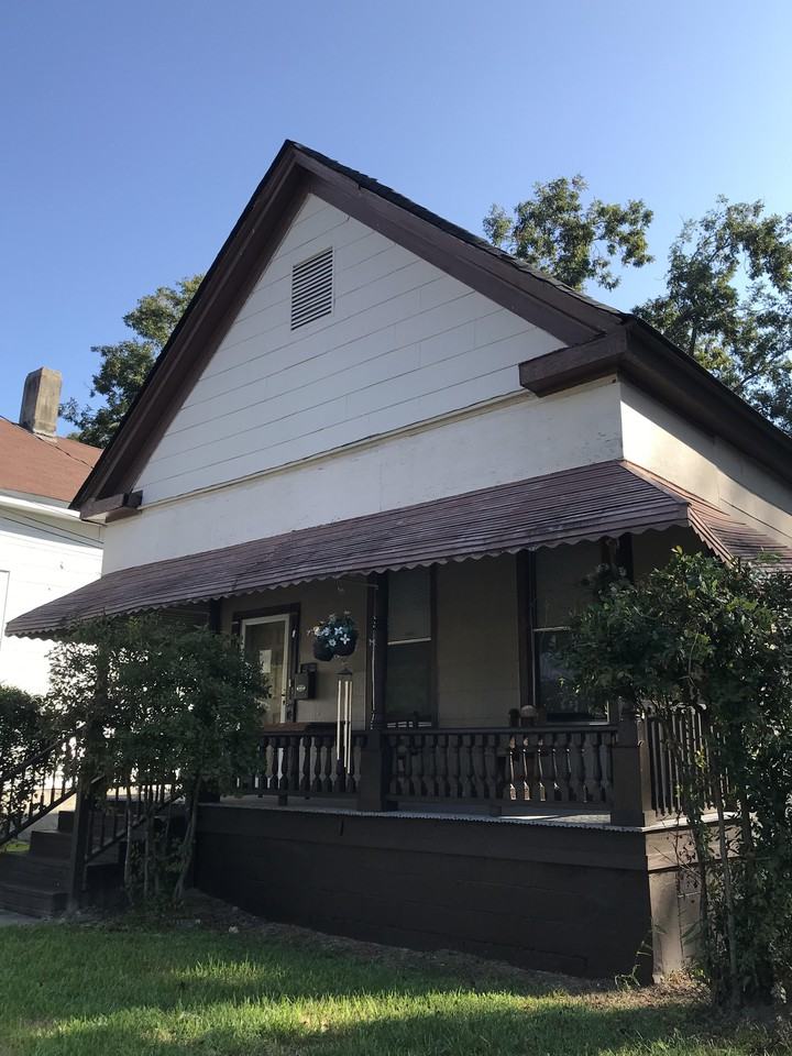 1618 15th Ave - Photo 4 of 4