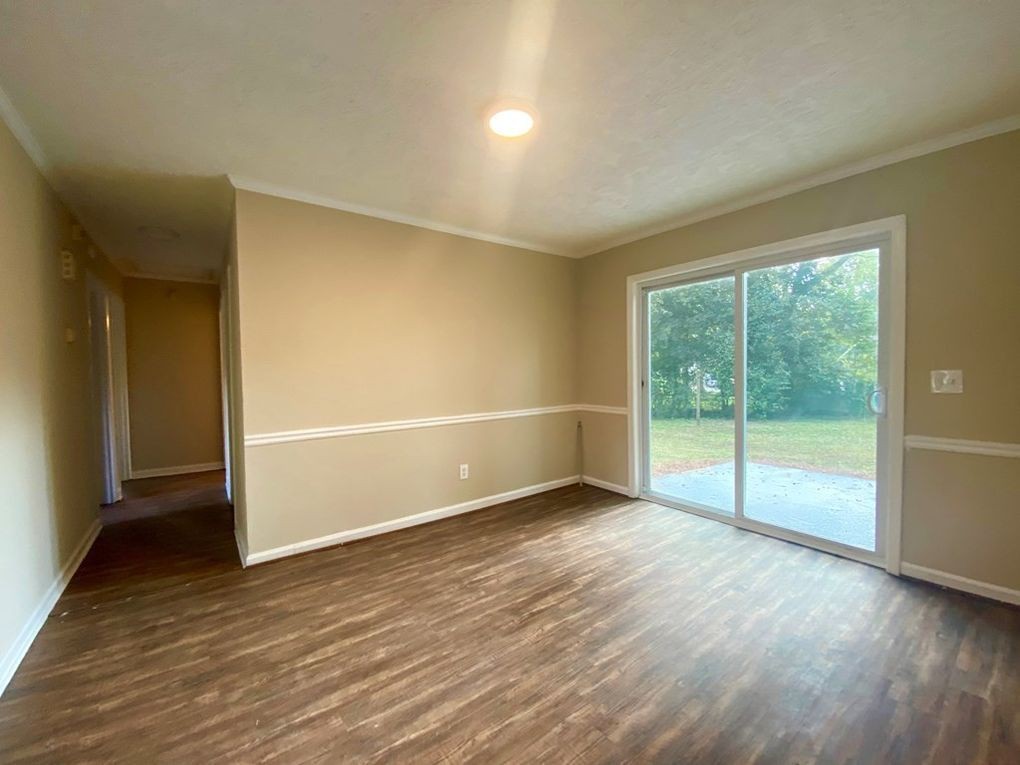 5002 Dodd Dr - Photo 2 of 13