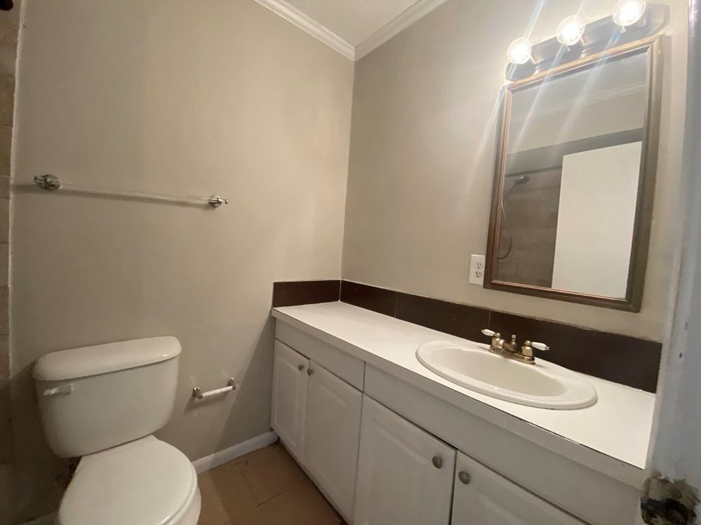 5002 Dodd Dr - Photo 6 of 13