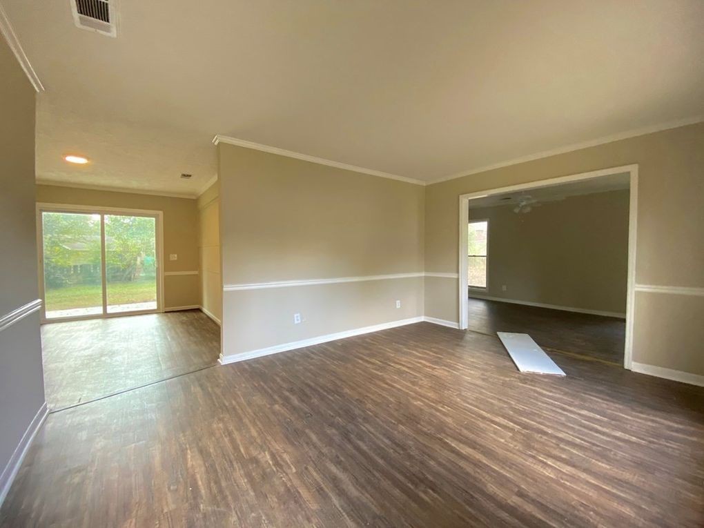 5002 Dodd Dr - Photo 7 of 13