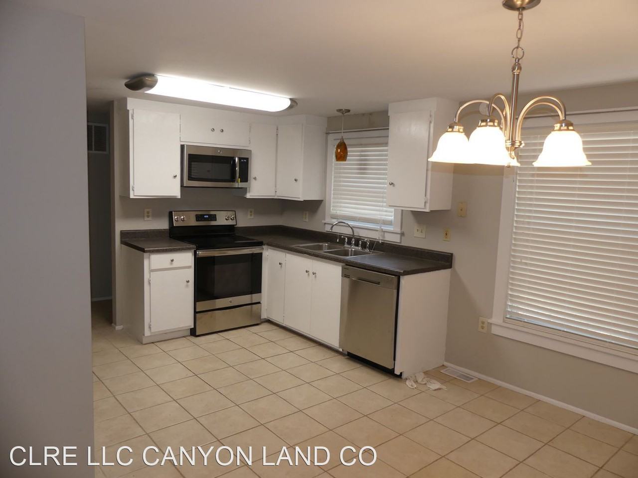 1144 Canyon Bnd - Photo 3 of 22
