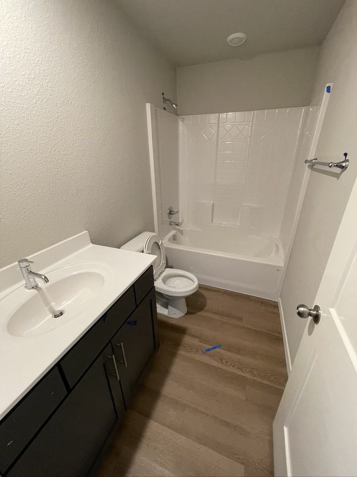 13324 S 19th Pl - Photo 4 of 23