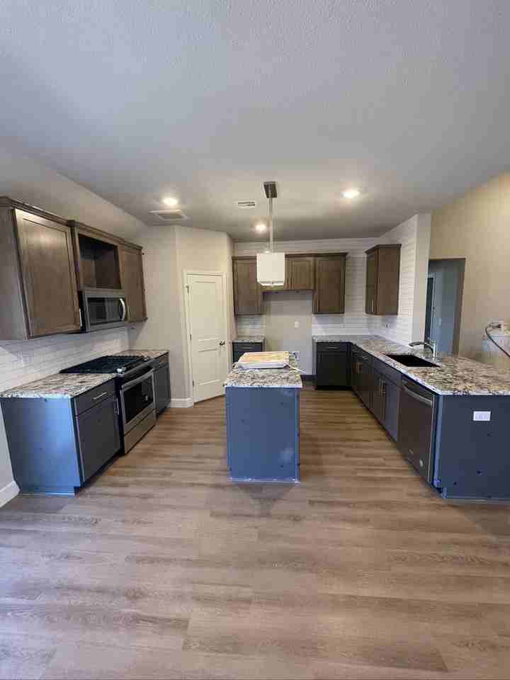 13324 S 19th Pl - Photo 6 of 23