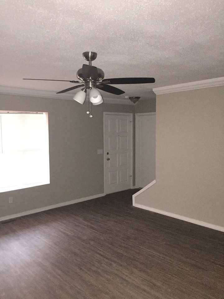 5301 Spitz Dr - Photo 3 of 12