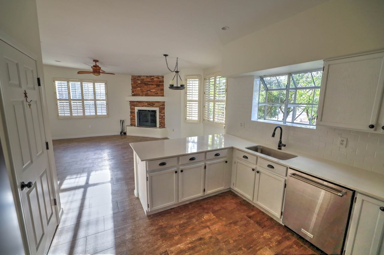 10620 E Northern Crest Dr - Photo 3 of 22