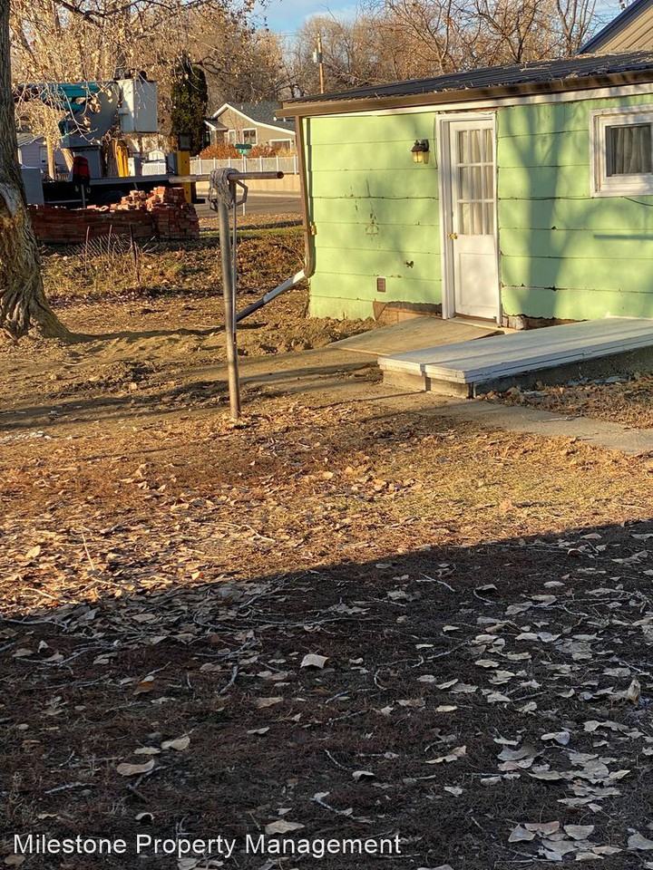 603 S 6th St - Photo 2 of 26