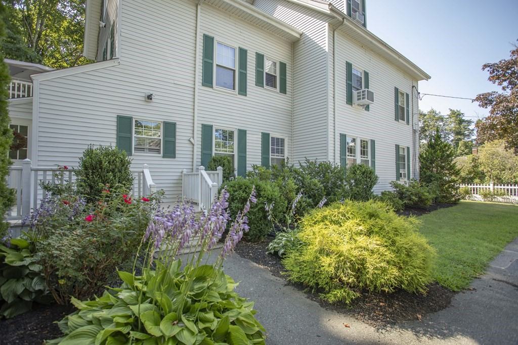 32 Billings St - Photo 3 of 16