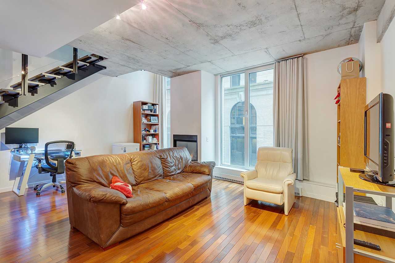 445 Avenue Viger Ouest #305