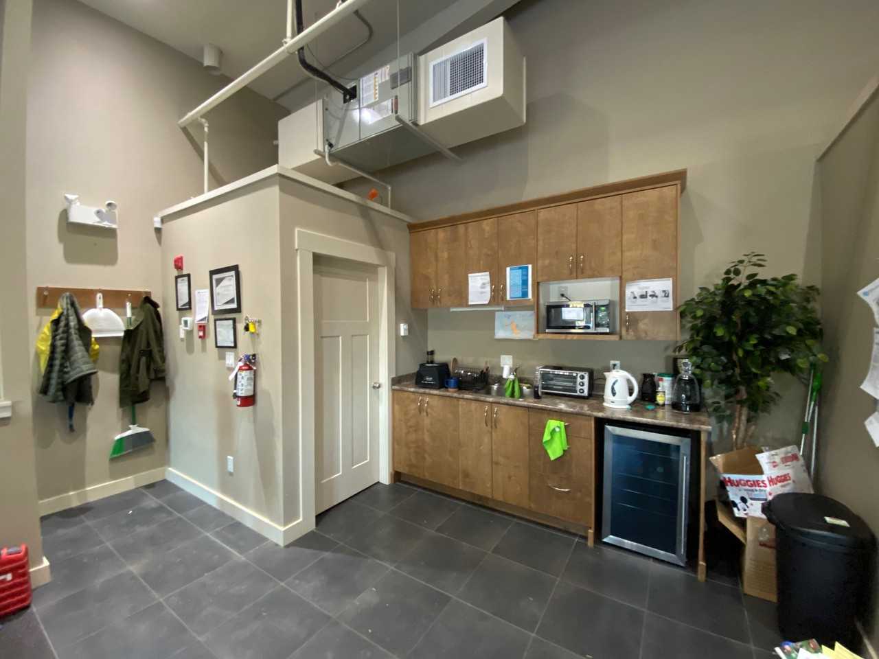 1152 3-1152 Franklins Gull Rd - Photo 3 of 6