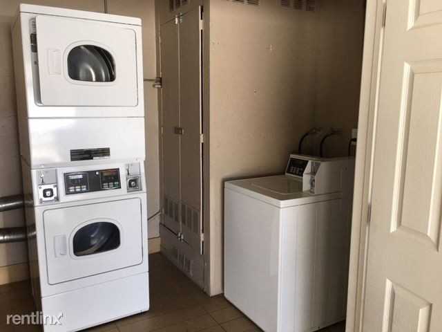 1131 Highland St - Photo 2 of 19