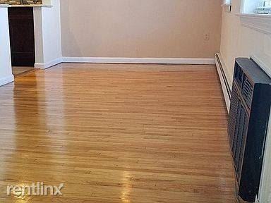 600 Grove St - Photo 2 of 3