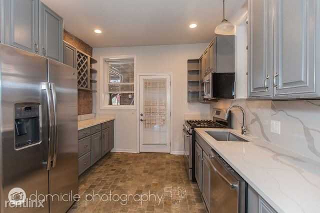 2757 2757 W Logan St 2 - Photo 2 of 7