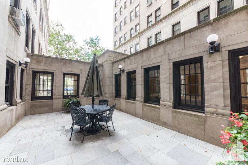 3520 3520 Lake Shore Dr #8K - Photo 3 of 21