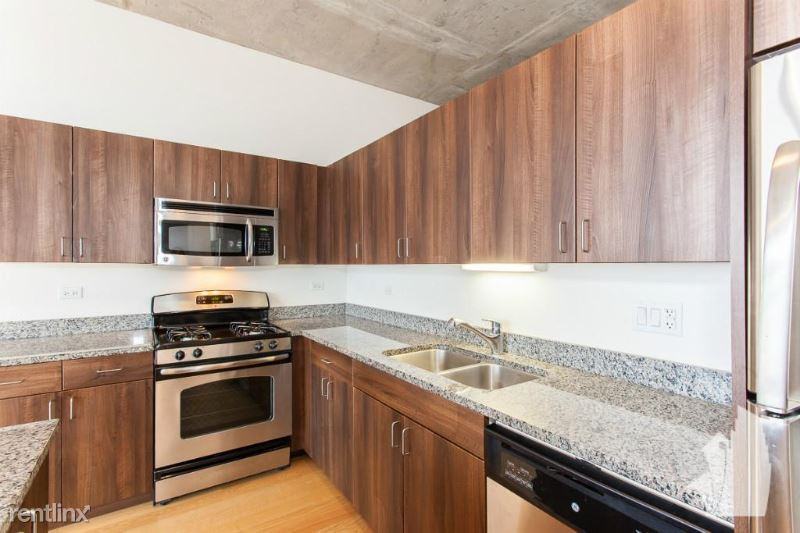 235 235 W Van Buren St 4505 - Photo 3 of 15