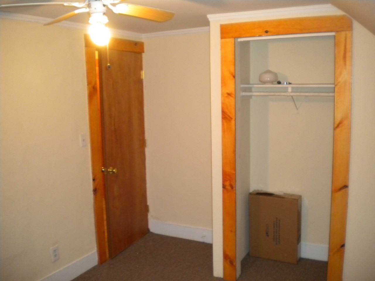 1180 Main St - Photo 4 of 8