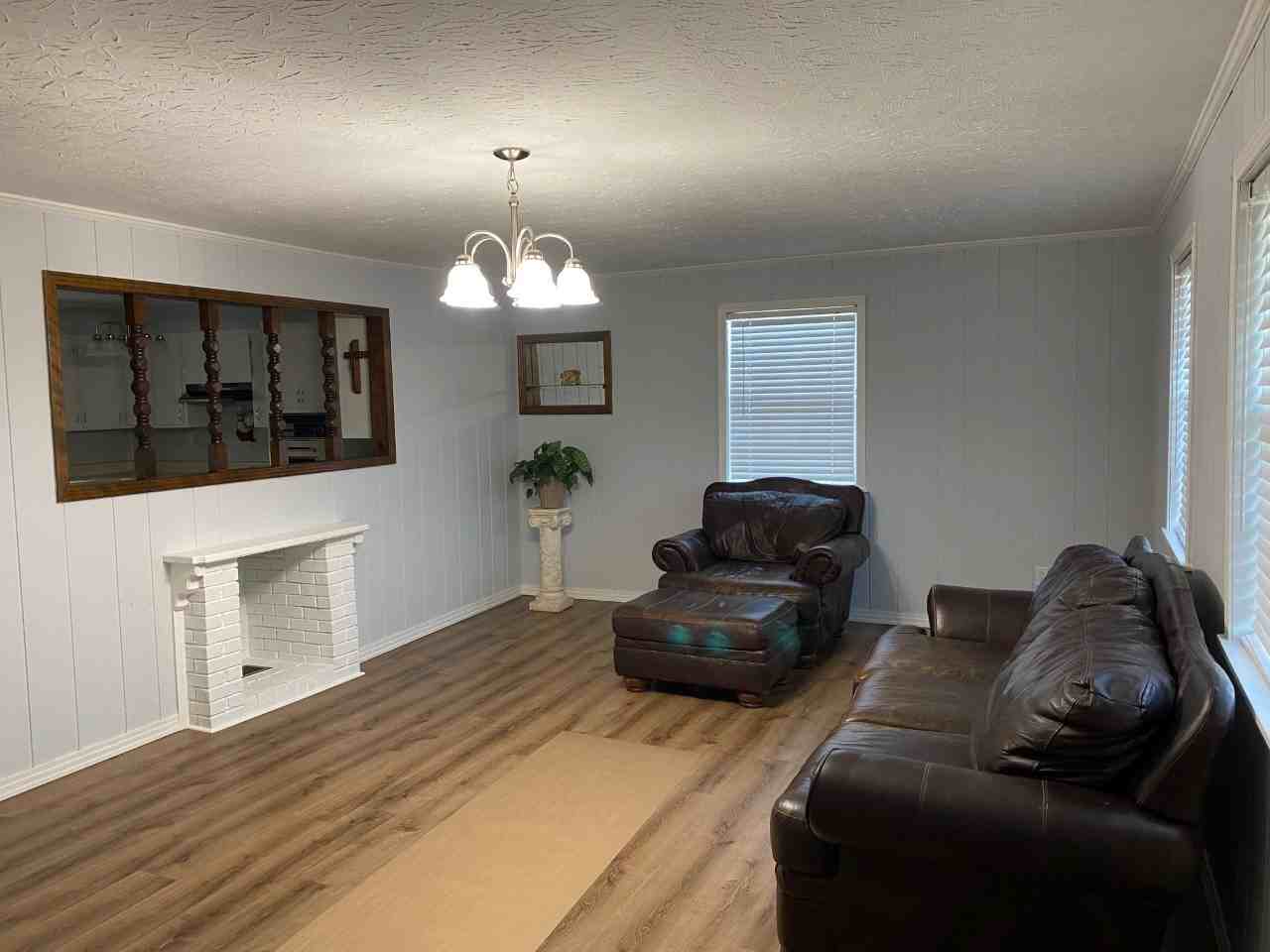 207 Martin Ridge Ln - Photo 2 of 10