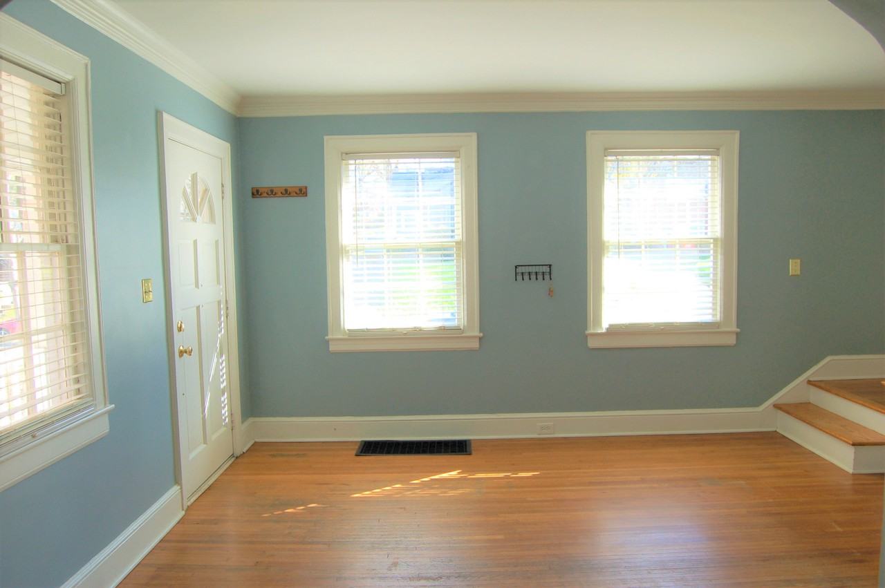 612 Woodruff Pl - Photo 3 of 20