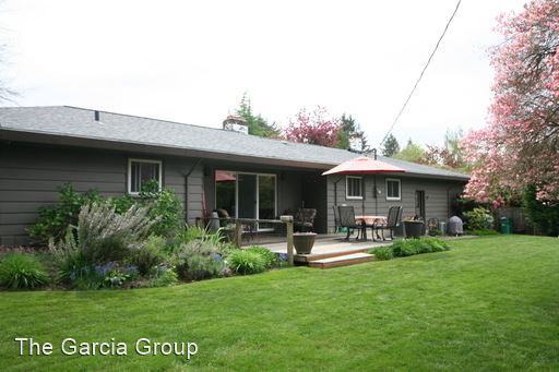 10165 Sw Crestwood Dr - Photo 3 of 35