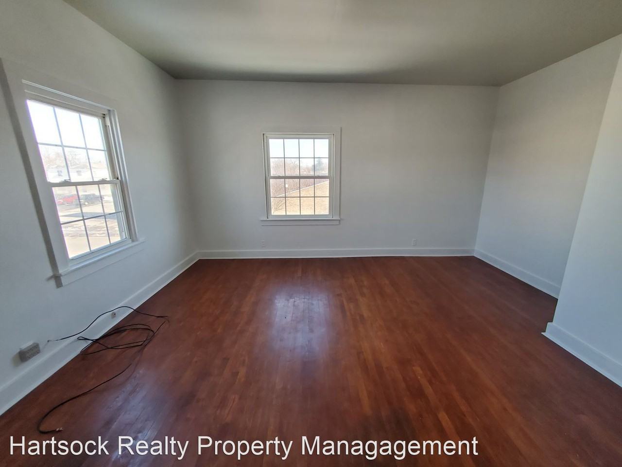 522 S Main St - Photo 2 of 12