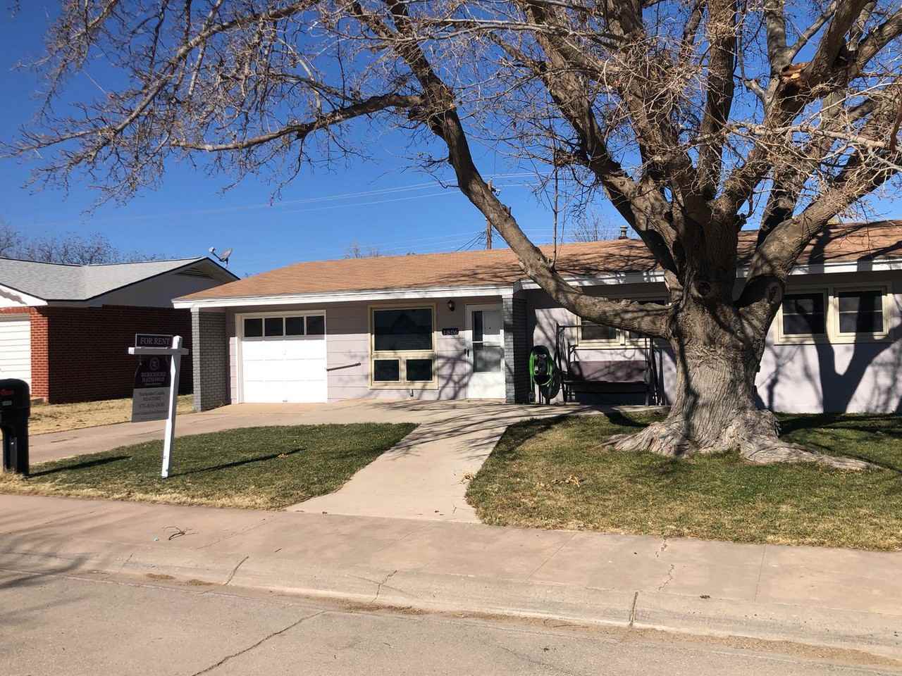 1806 W Feather Ave - Photo 2 of 23