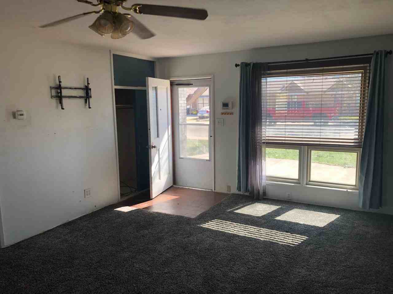 1806 W Feather Ave - Photo 3 of 23