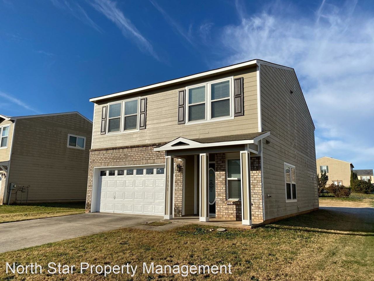 3061 Castlecreek Dr - Photo 3 of 12